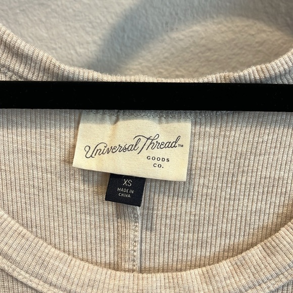 Light Pink Longsleeve - Picture 3 of 4